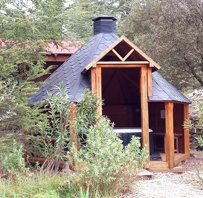 location cabanes liouc espace détente spa